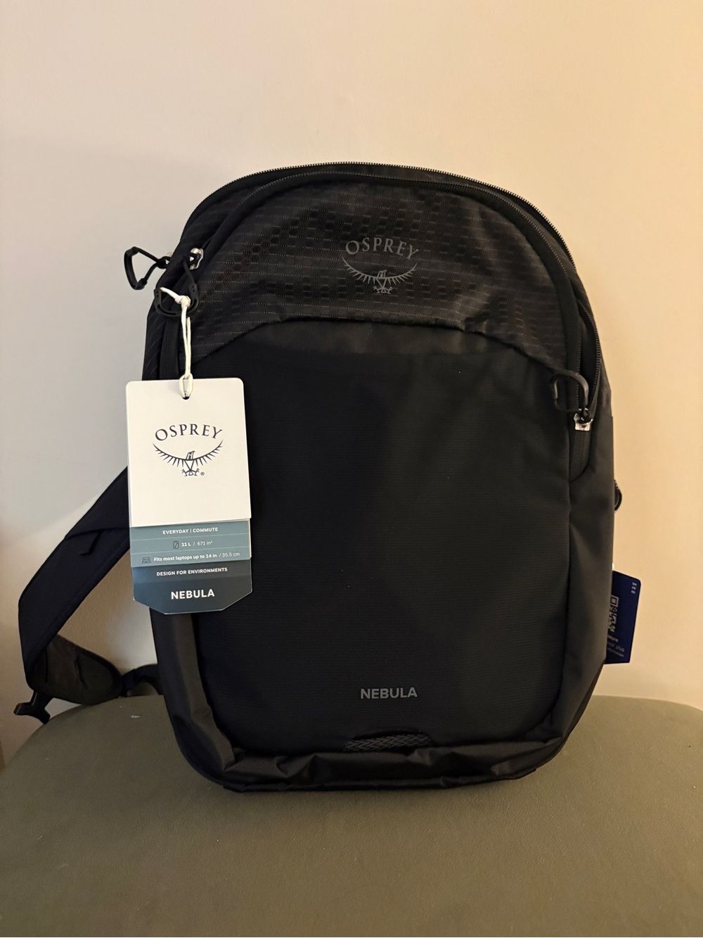 OSPREY Nebula Sling - NWT